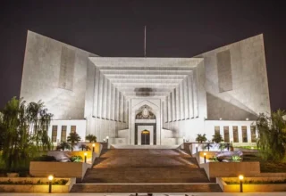 Another retired judge declines ad hoc appointment to the Supreme Court.