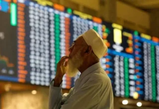 PSX Plunges More than 1,100 Points Amid Political Concerns