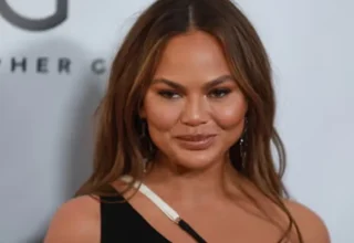 Chrissy Teigen Shares Insights from Her Childhood: A Glimpse into Her Early Life