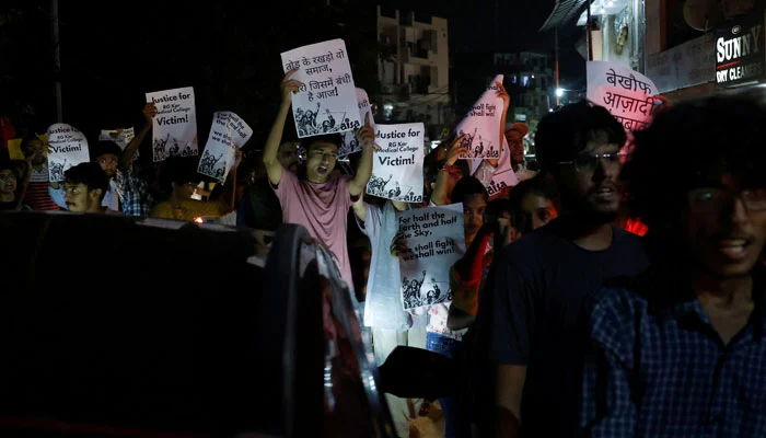 Indian Doctors Demand National Shutdown Following Brutal Assault on Colleague