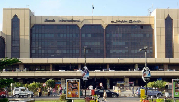 Eight Passengers Arrested at Karachi Airport for Attempting to Travel with Fake Documents