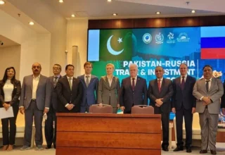 In a landmark move, Pakistan and Russia have finalized their first-ever barter trade agreement, marking a significant shift in their bilateral economic relations. This groundbreaking deal allows both nations to trade goods and services directly, bypassing the use of traditional currency exchange. Under the agreement, Pakistan will export agricultural products, textiles, and sports goods to Russia, while receiving key imports such as oil, gas, wheat, and other essential commodities. This barter trade system is seen as a strategic response to ongoing global financial challenges and sanctions that have limited conventional trade avenues. Both countries are looking to bolster their economies by leveraging mutual resources. For Pakistan, this deal offers a much-needed solution to address its growing energy needs, particularly with rising global fuel prices. Meanwhile, Russia benefits from access to Pakistan's robust export sectors, ensuring a steady flow of goods that are in demand within its markets. Experts believe that this barter trade agreement could pave the way for stronger economic ties between Pakistan and Russia, potentially expanding into other areas of cooperation such as defense, infrastructure, and technology. The deal also signals a broader geopolitical shift, as both countries explore alternatives to dollar-based trade, enhancing their economic sovereignty. This historic trade partnership reflects the evolving dynamics of international trade and diplomacy, where nations are increasingly seeking innovative ways to overcome economic pressures while securing essential resources for growth and stability.