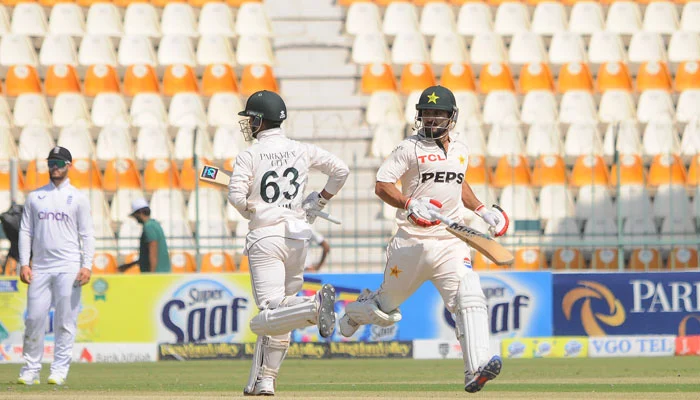 Pakistan Steady as Saim Ayub, Kamran Ghulam Anchor Innings After Leach's Double Strike