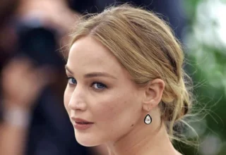 **Title:** Jennifer Lawrence Stuns in First Red Carpet Appearance Since Pregnancy News **Description:** Jennifer Lawrence made a dazzling return to the red carpet after recently announcing her pregnancy. The acclaimed actress attended an exclusive event in a stunning gown, effortlessly combining her signature elegance with a radiant glow. This marked her first public appearance since sharing the news that she and husband, Cooke Maroney, are expecting their first child. Wearing a flowing designer dress, Lawrence captivated the audience with her confidence and beauty. Her outfit choice, a soft, ethereal ensemble, highlighted her growing baby bump, making it a focal point of her appearance. With minimal accessories and a fresh, natural makeup look, she let her pregnancy shine through, embracing her maternal glow with style. Fans and media alike were thrilled to see Lawrence back on the red carpet, celebrating this new chapter in her life. Known for her versatility and dynamic roles, Lawrence continues to be a Hollywood favorite, and her return was met with excitement and admiration. The event saw her engaging with fans, flashing her signature smile, and posing for the cameras, all while gracefully embracing the joy of her pregnancy. This appearance signals an exciting time for Lawrence, both personally and professionally, as she balances her successful career with the anticipation of becoming a mother. Her return to the spotlight reminds everyone why she remains one of Hollywood's most beloved stars, effortlessly combining her down-to-earth charm with her radiant beauty. Fans can't wait to follow her journey into motherhood, eager to see what this next chapter brings for the award-winning actress.