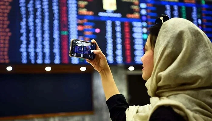 PSX Surges to Record High of 91,300 on Optimism Over Economic Indicators and Rate Cut Prospects