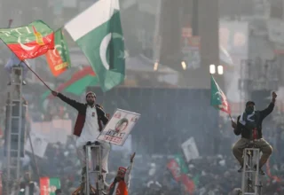 Imran Khan Issues 'Final Call' for Islamabad March on November 24